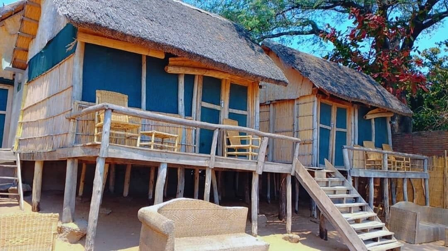 Exterior 4, Quest Lodges and Safaris, Lake Malawi