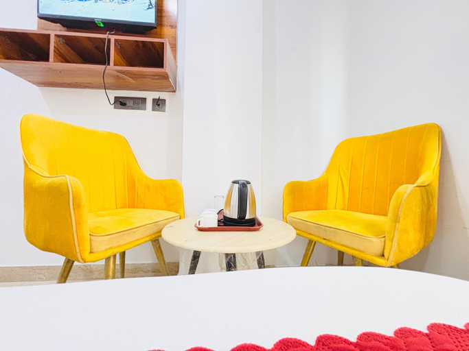 Others 4, Hotel Soho 62, Gautam Buddha Nagar