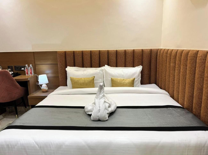 Room 4, Hotel prime bliss, Kanpur Nagar