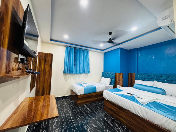 Room 4, Welcome Airoli, Thane