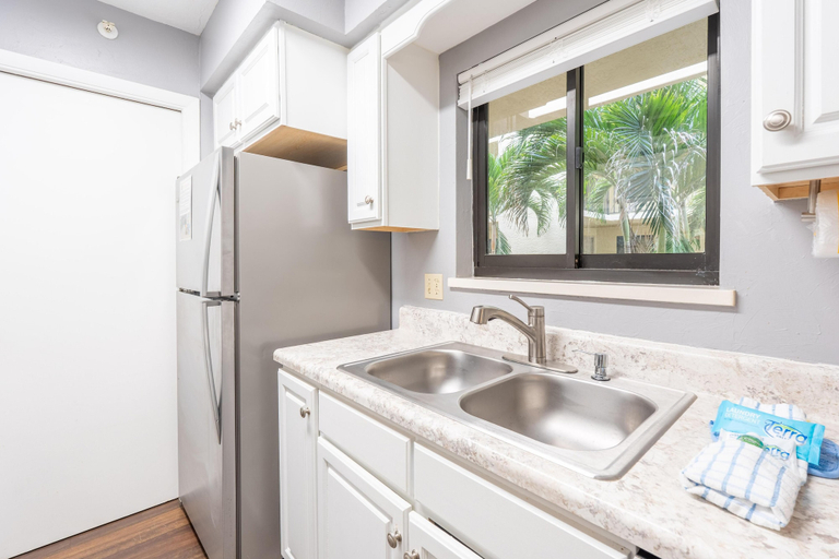 Private kitchen 5, Santa Maria II #111, Lee