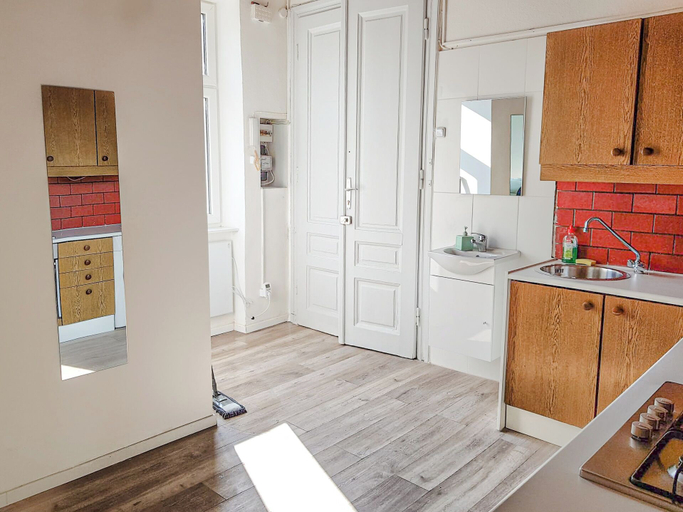 Private kitchen 5, Large 2BR Apt Ideal for Long Stays, Wien
