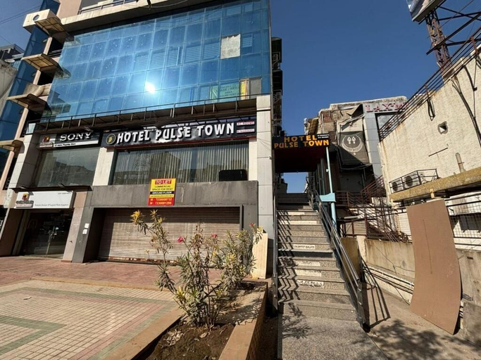 Exterior 5, Hotel Pulse Town, Ahmadabad