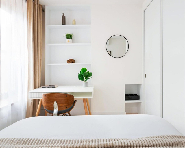 Room 4, 48-4fw Newly Renovated W D Midtown, New York
