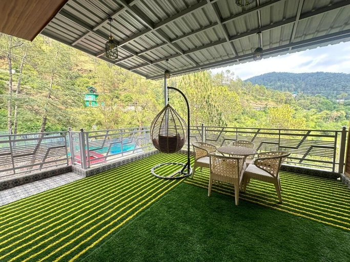 Room 3, The Chail Pine Orchard Resort, Solan