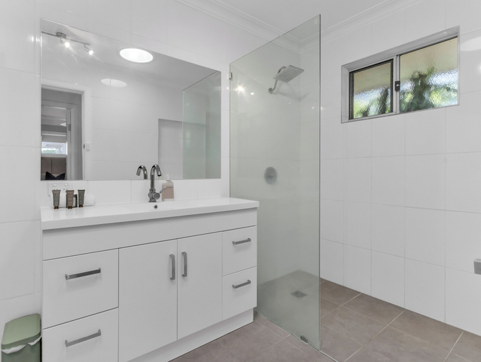 Bathroom 5, Humpback Villa, Tweed Heads