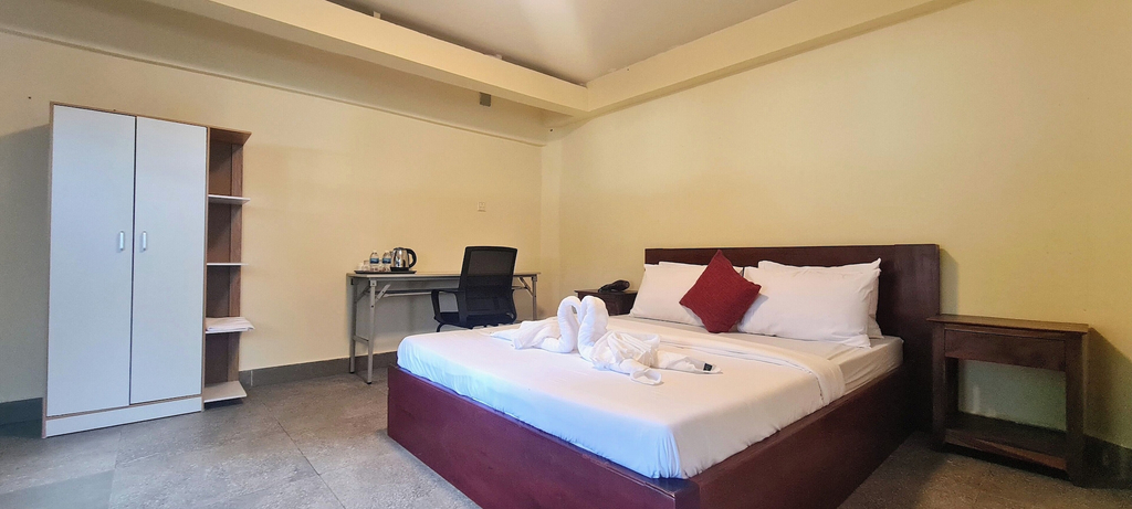 Room 4, Sun&Roots Lodge Restaurant and Bar, Kampot
