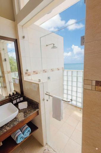 Bathroom 2, Casa Caracol Suites, San Carlos