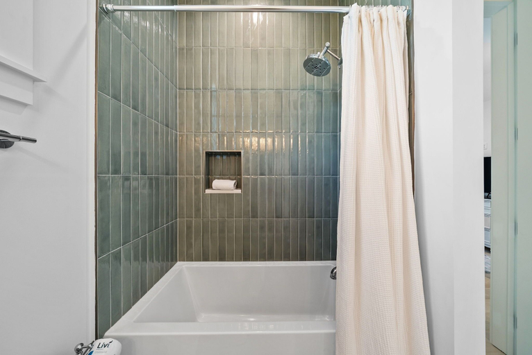 Bathroom 3, Magnolia Tides 6 Bedroom Home, Walton