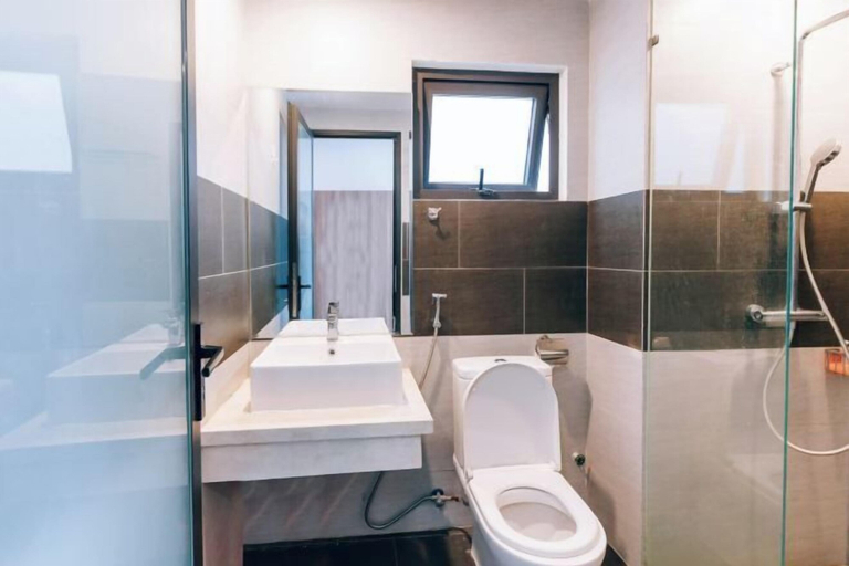 Room 5, Villa Da Nang beach by Vietstork, Da Nang