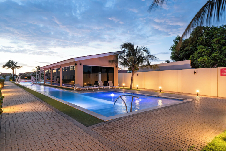 Sport & Beauty, Aruba's Life 306