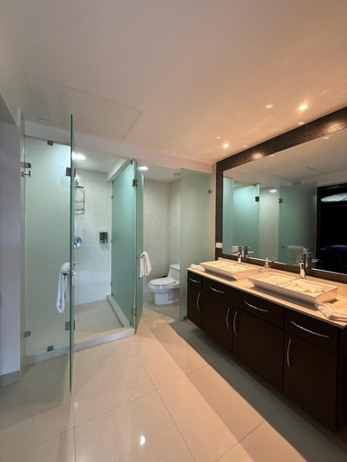 Bathroom 2, New Casa Paradise Ocean View 2 Bedroom Apts, Cozumel