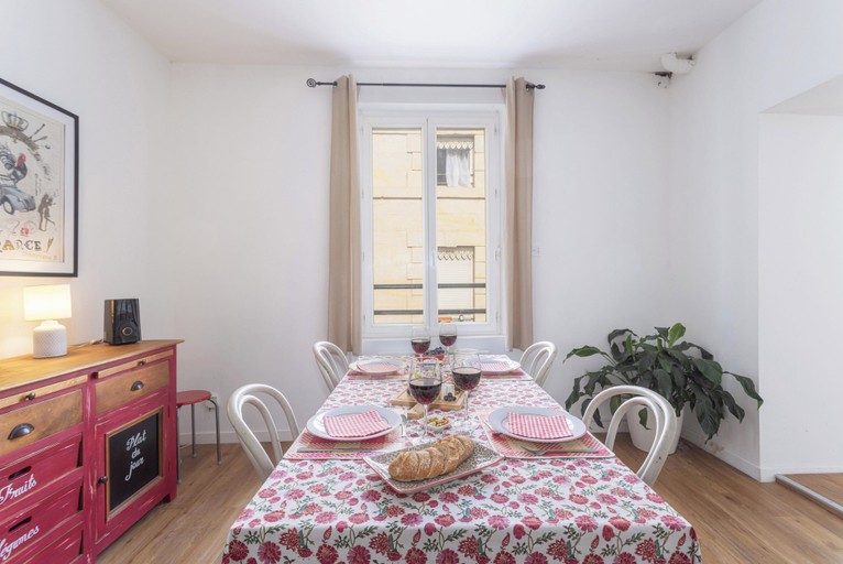 Dining room 4, Central Narbonne with Rooftop Terrace, Aude