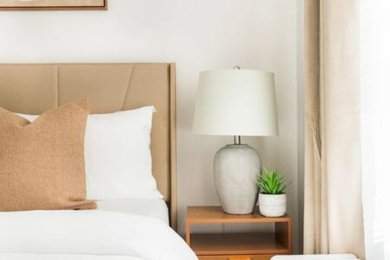 Room 3, 444-2e Modern 2BR Hell s Kitchen, New York