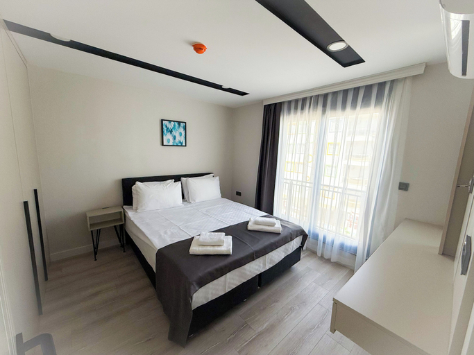 Room 4, Moon City, Antalya