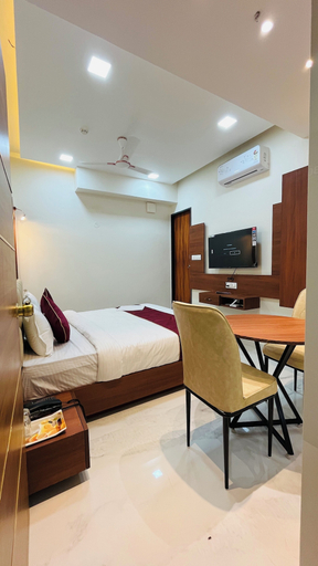 Room 3, Hotel Park Inn, Belgaum