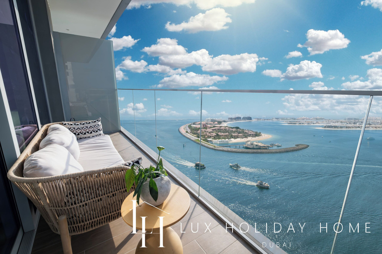Balcony, LUX The Atlantis View Luxury Beach Suite, Dubai