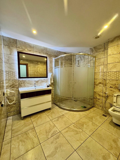 Bathroom 5, Cevaher Hotel & Suites, Yomra