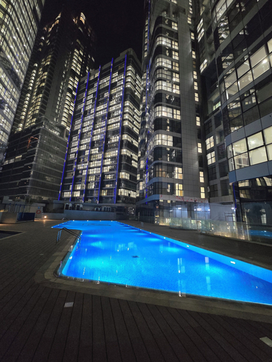 Rooftop pool 5, LUXURY MOON 2BHK AP., Abu Dhabi City