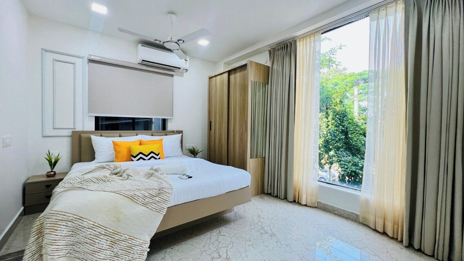 Room 3, Luxury hotel near kondapur, Hyderabad