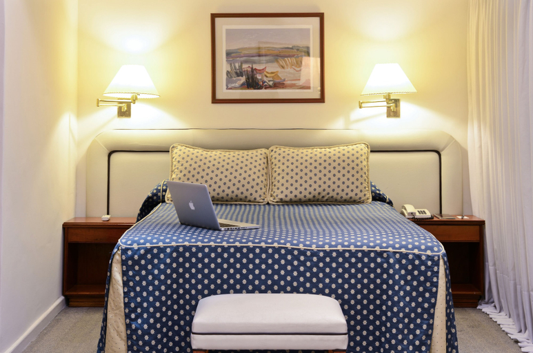 Bedroom 3, Hotel Iruña, General Pueyrredón