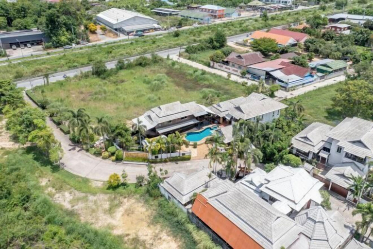 Exterior 4, Royal Boat Pool Villa - Pattaya, Bang Lamung