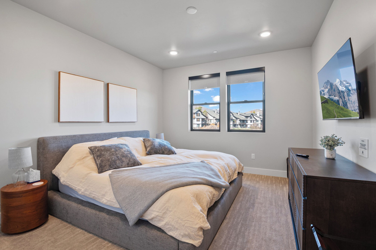 Room 2, Mountain View Magic - Mayflower Lakeside, Wasatch
