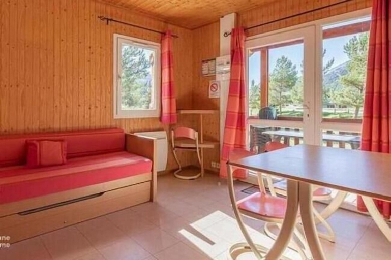 Living area 3, Huttopia Val Cenis, Savoie