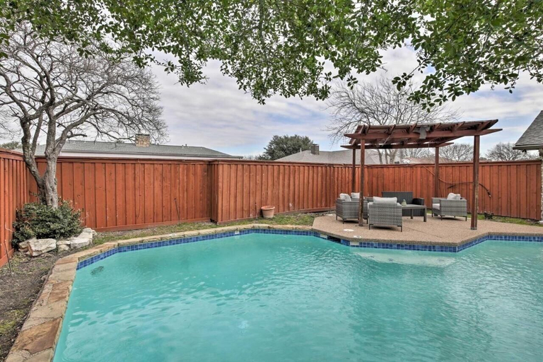 Pool 3, Texas - Tulane 2007 5 Bedroom Home, Dallas