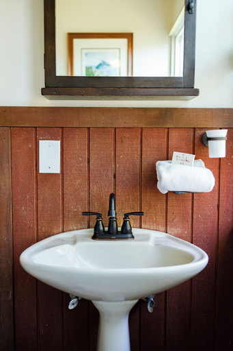 Bathroom 3, The Lookout at Trinidad Bay, Humboldt