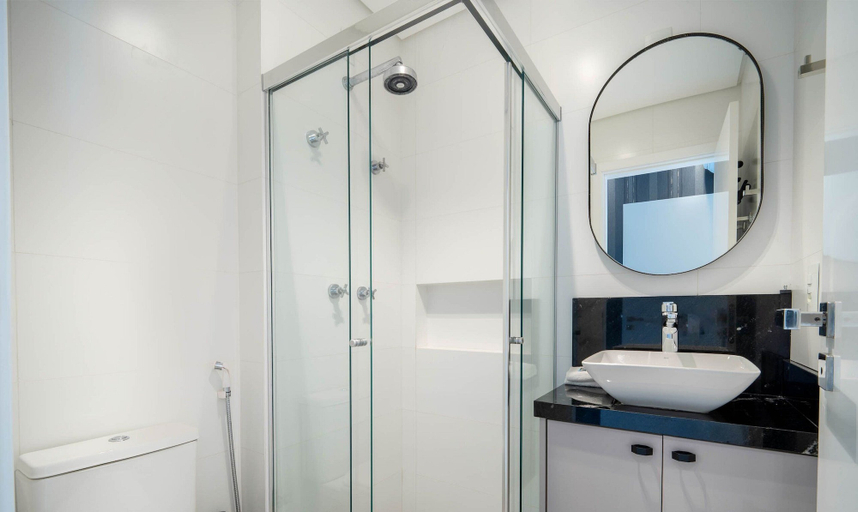 Bathroom, Apt With Balcony and Barbecue in Jurere Ihd0101, Florianopolis