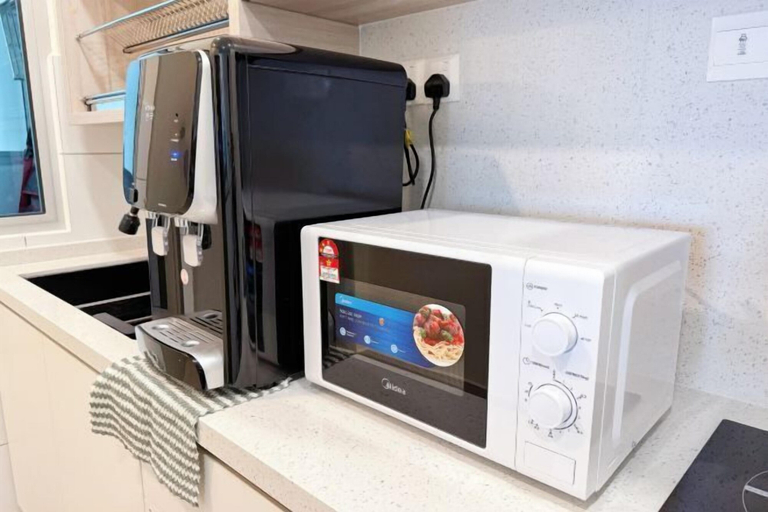 Microwave, Nexus Kajang by Luvit Stay, Hulu Langat