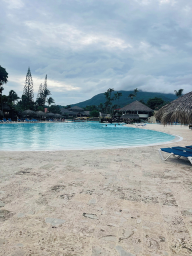 Pool 2, Modern 1BR w/ Balcony View – Marien, Puerto Plata, San Felipe de Puerto Plata