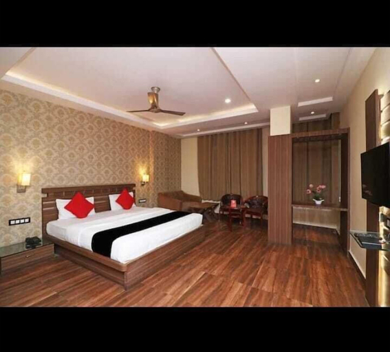 Room 5, HOTEL PUJA RESIDENCY, Varanasi