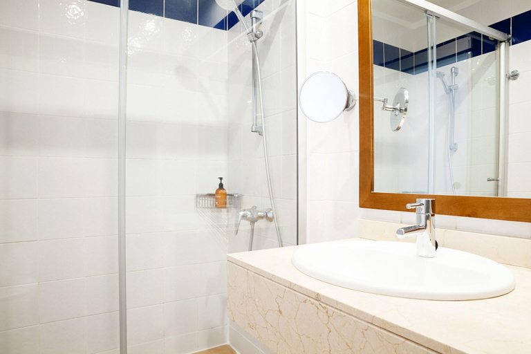 Bathroom 5, Sunprime Atlantic View Suite & Spa, Las Palmas