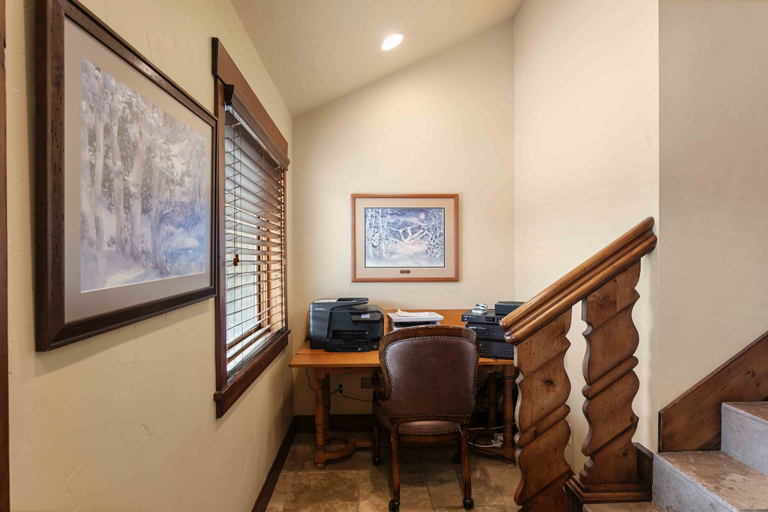 Interior 4, 1617 - Six Bedroom Condo plus Den Lakeside by Deer Valley Resort, Summit