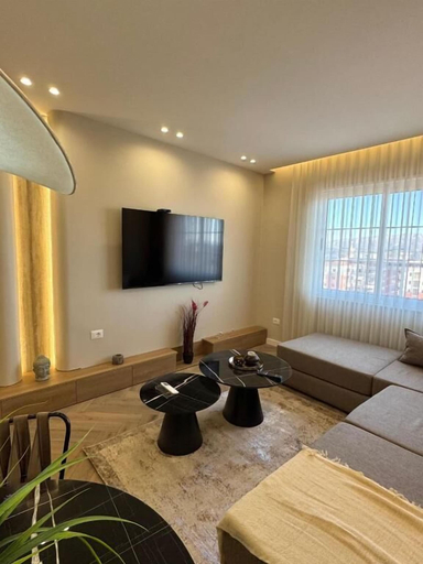 Others 4, Downtown Shkodra Apartment, Shkodrës