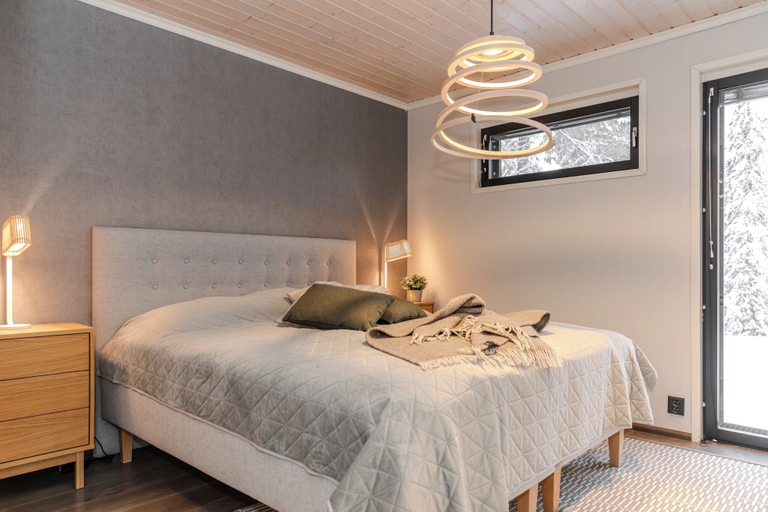 Room 5, Villa Ailo - Quality Villa with Sauna & Jacuzzi, Northern Ostrobothnia