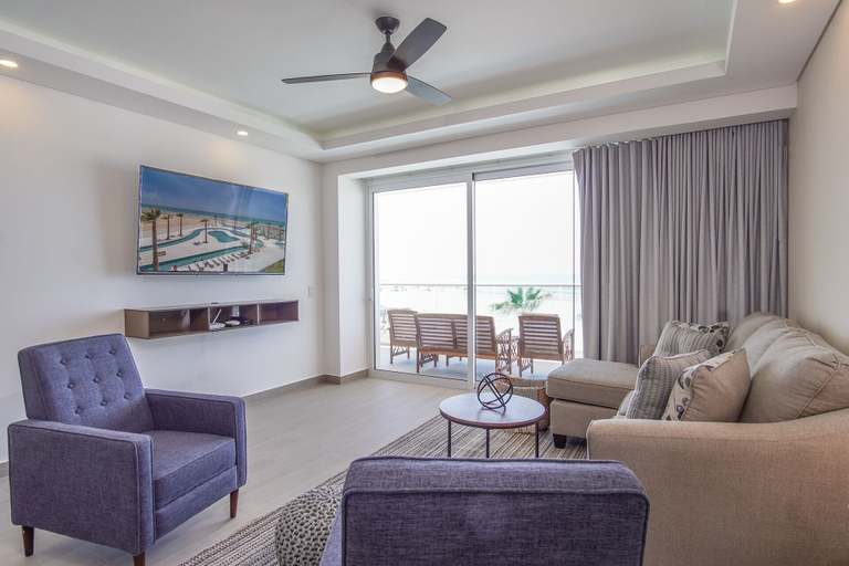 Living area 4, Cozy Beach Front Getaway Encantame Towers E304, Puerto Peñasco