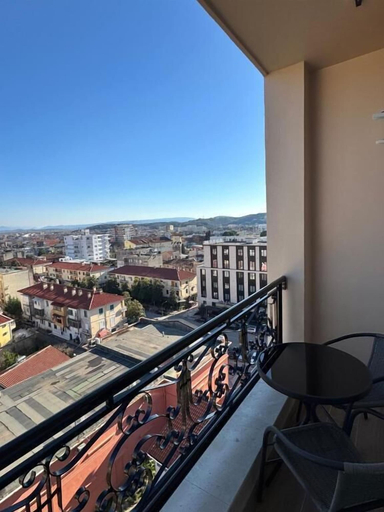 Others 5, Downtown Shkodra Apartment, Shkodrës