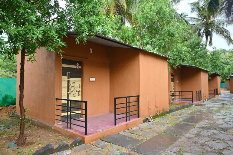 Room 4, Whispering Rocks Jungle Resort, Koppal
