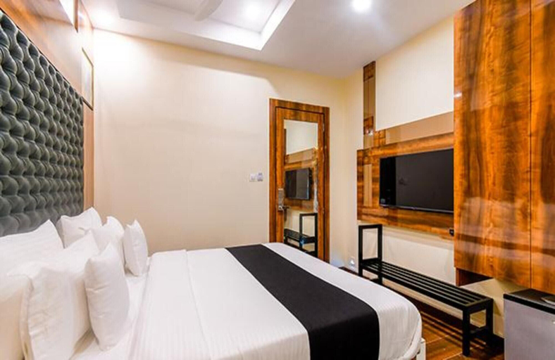 Room 3, Fabhotel Hill Fort, Kolkata