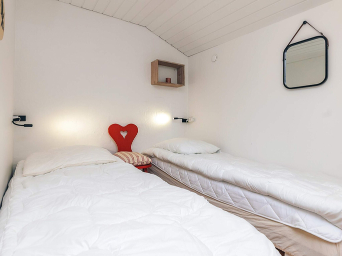 Bedroom 2, 6 Person Holiday Home in Thisted, Thisted