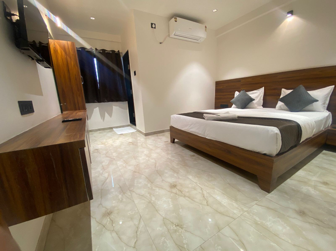 Room 4, Aatithya Residency, Pune