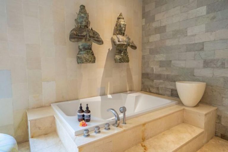 Bathroom 2, OMEKAI Cemagi by Nakula, Badung