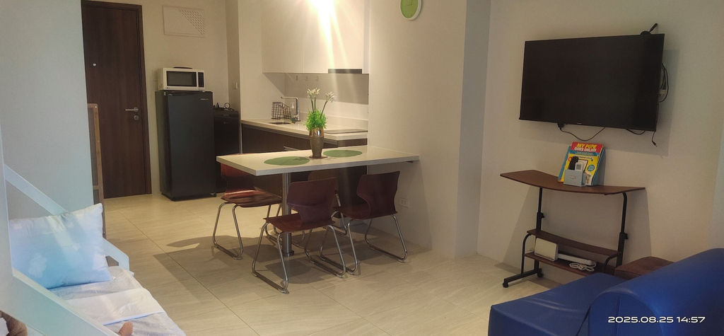 Living area 2, Rent Homecation, Lapu-Lapu City
