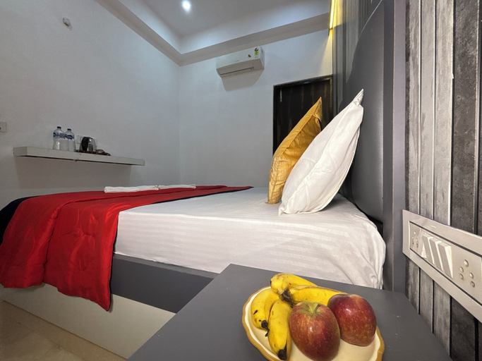 Room 5, The Taj Homes, Agra