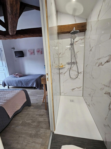 Bedroom 3, A la Gloriette Futuroscope, Vienne