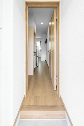 Interior entrance 4, CHARMANT 2B, Minamifurano