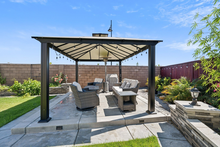 Primary image, Spacious 3br Home With Charming Backyard 3 Bedroom Home, Sacramento